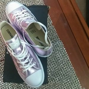 NIB Converse all starpink chrome-holographic